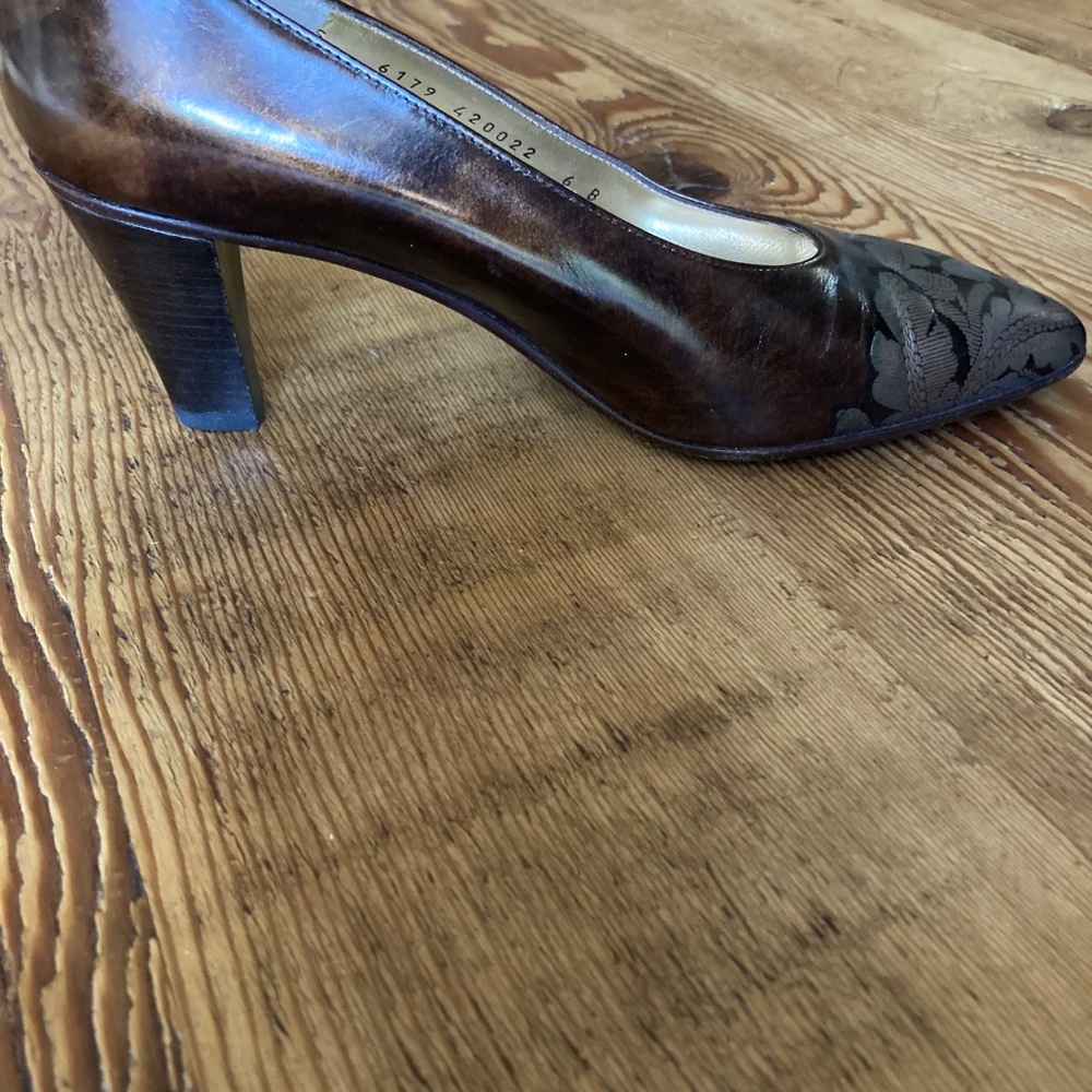 Bruno Magli Pumps Bronze size 6 - Picture 2 of 11